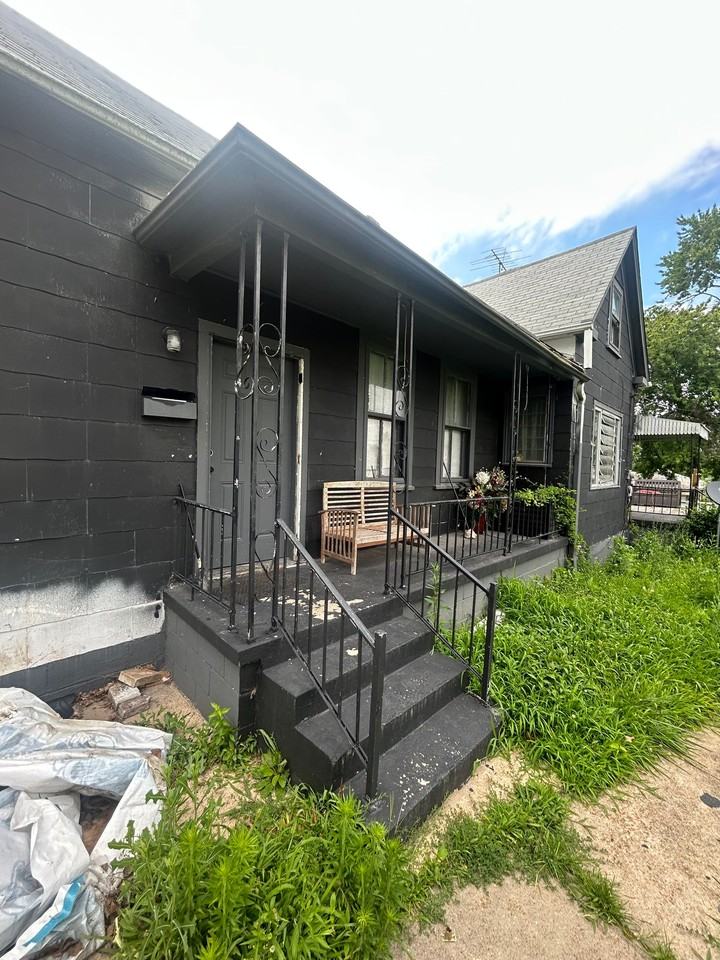 943 Elias Ave - Photo 2 of 20