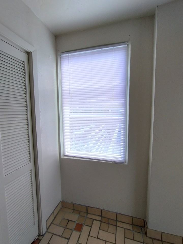57 W Vine St #314 - Photo 6 of 9