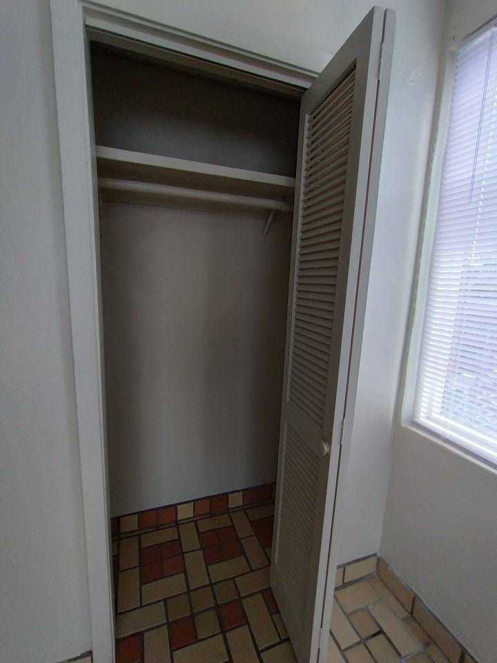57 W Vine St #314 - Photo 7 of 9