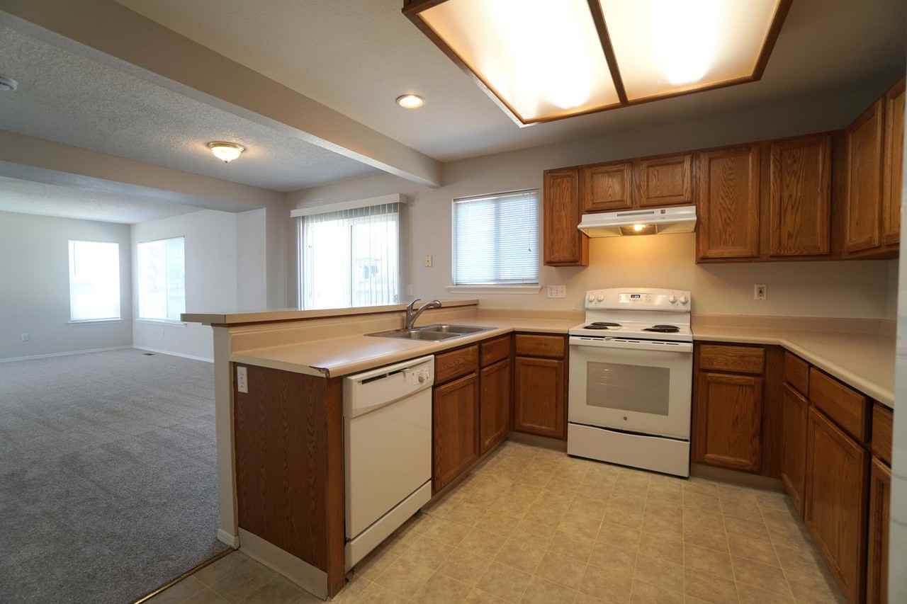 4954 Ardley Dr - Photo 7 of 24