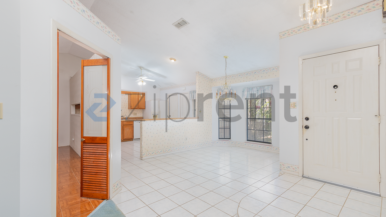 4612 Miranda Cir - Photo 4 of 15
