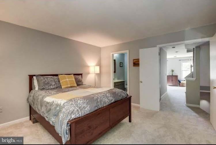 9668 Hastings Dr - Photo 3 of 7