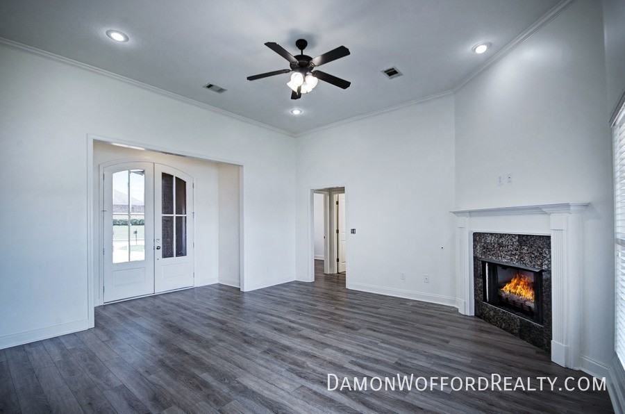142 Lakeway Dr - Photo 7 of 28