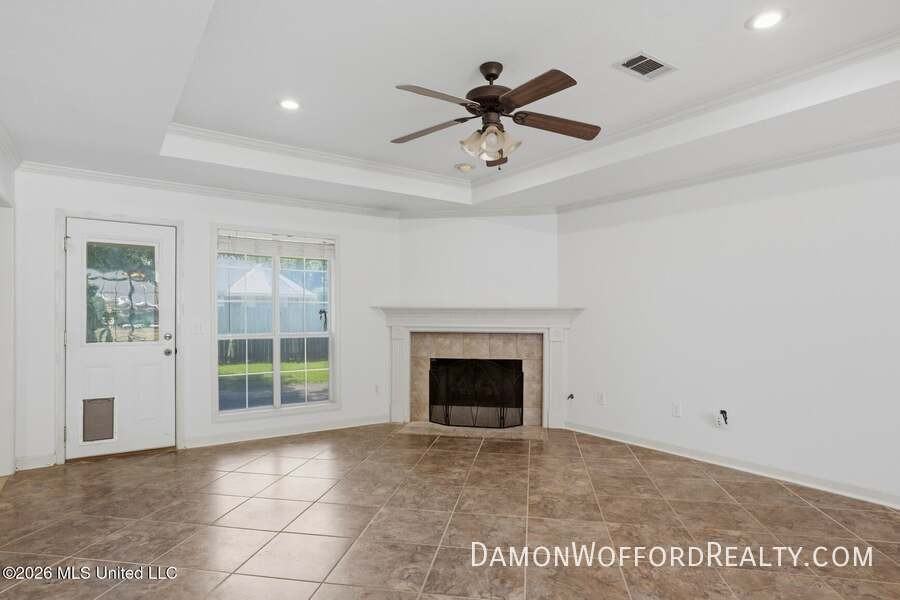 139 Hunters Row - Photo 6 of 21