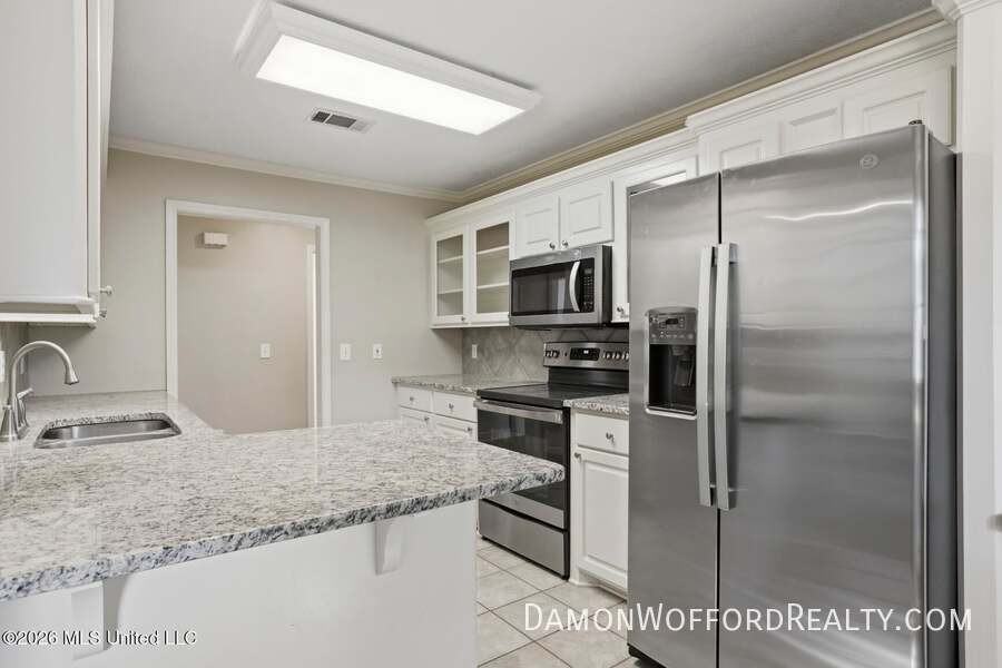 139 Hunters Row - Photo 7 of 21