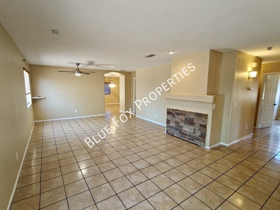 3754 E White River Dr - Photo 3 of 36