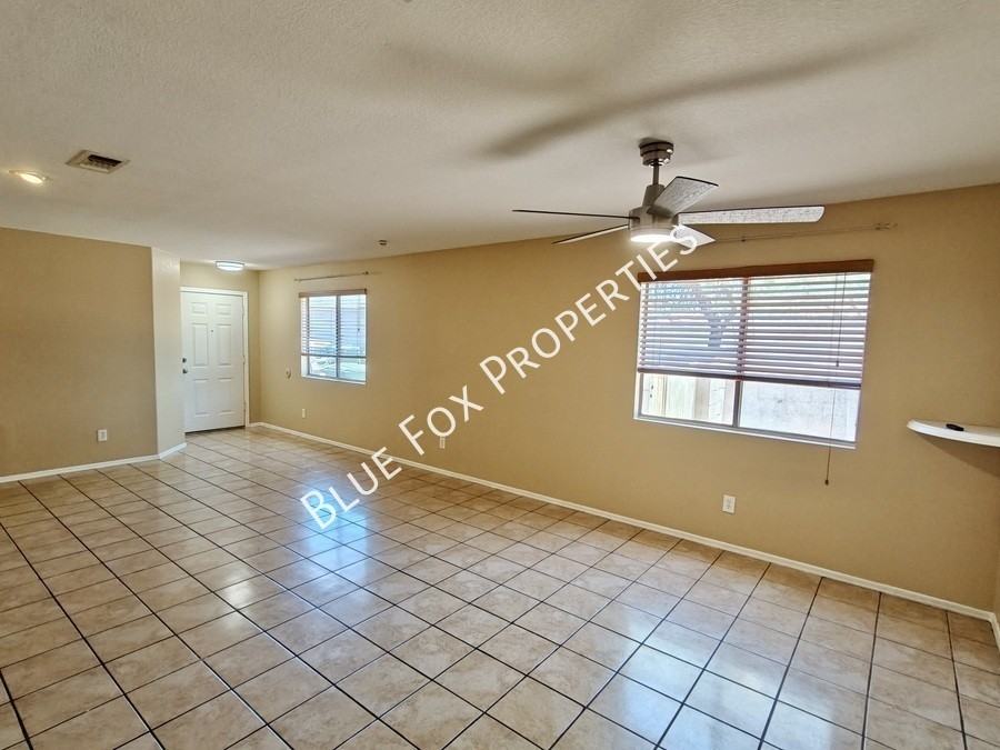 3754 E White River Dr - Photo 5 of 36