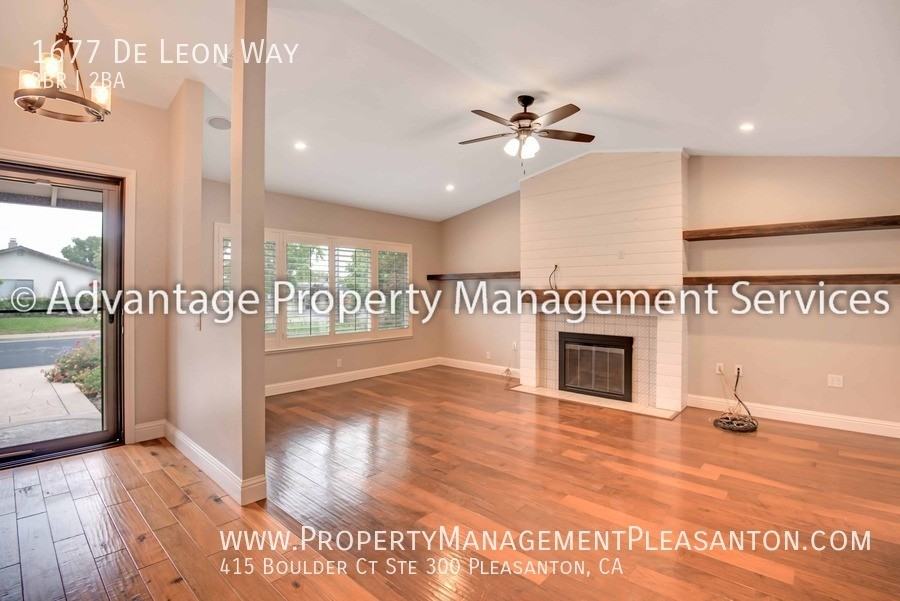 1677 De Leon Way - Photo 7 of 23