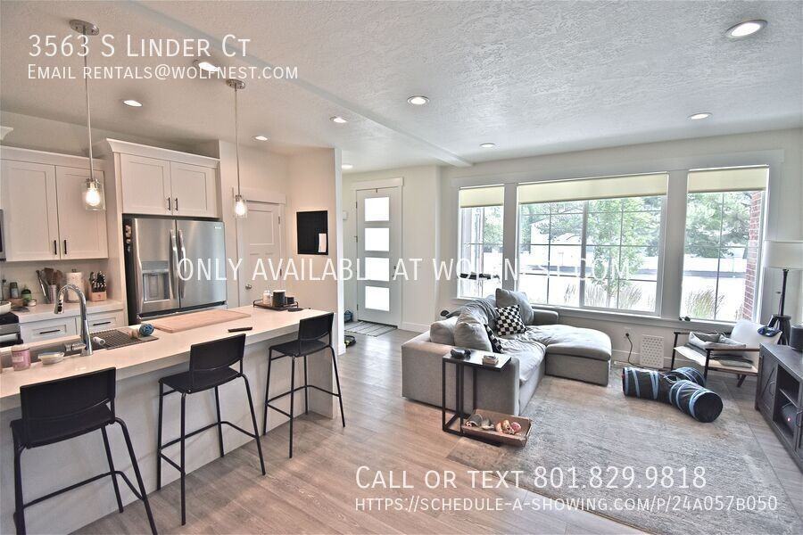 3563 S Linder Ct - Photo 4 of 39