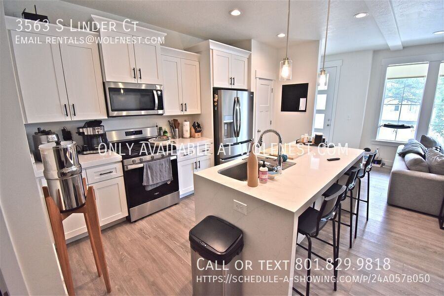 3563 S Linder Ct - Photo 6 of 39