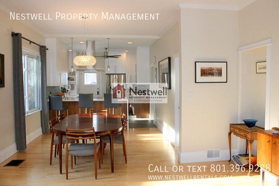986 S Lake St - Photo 4 of 39