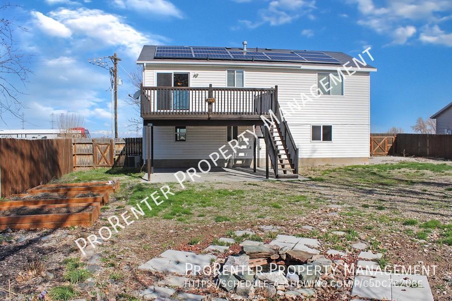 4252 Midland Dr - Photo 2 of 20