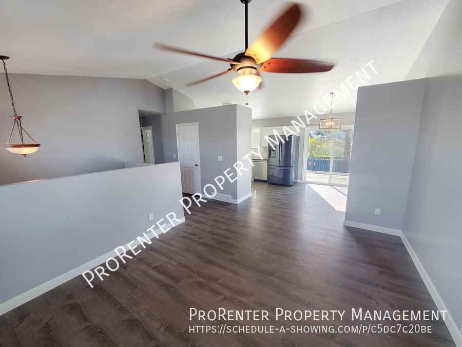4252 Midland Dr - Photo 5 of 20