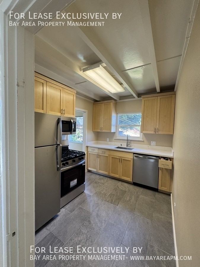 256 Elm St #2 - Photo 3 of 10