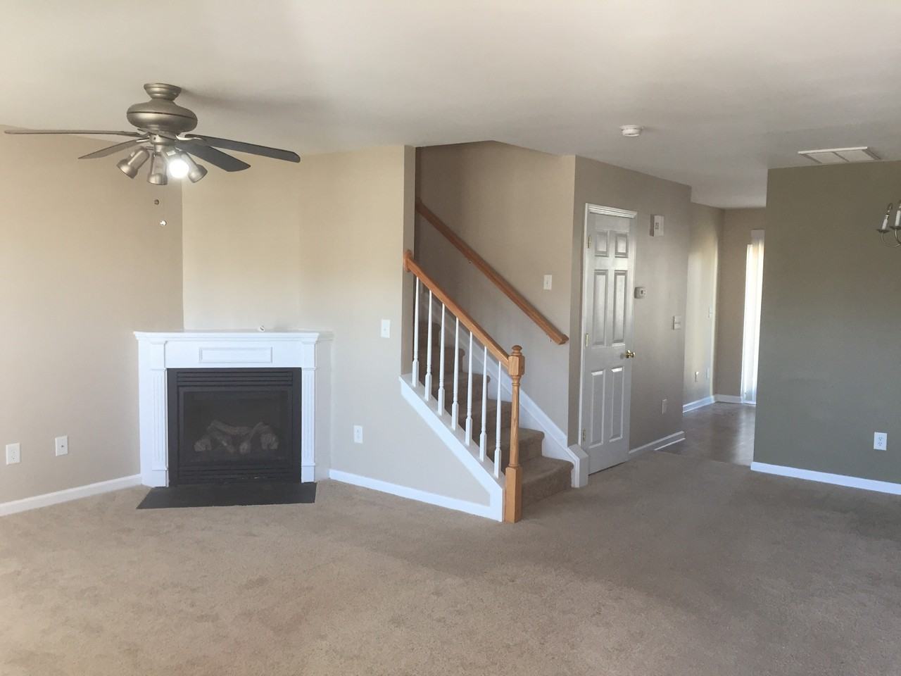 10143 Ballyclare Ct - Photo 2 of 23