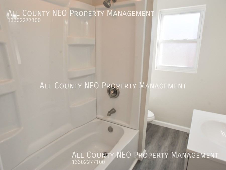 2114 Market Ave N #1 - Photo 2 of 17