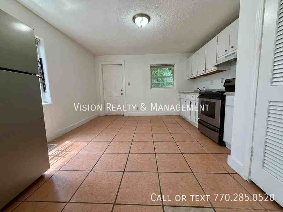 1070 Ollie Cir Nw Unit A - Photo 4 of 22