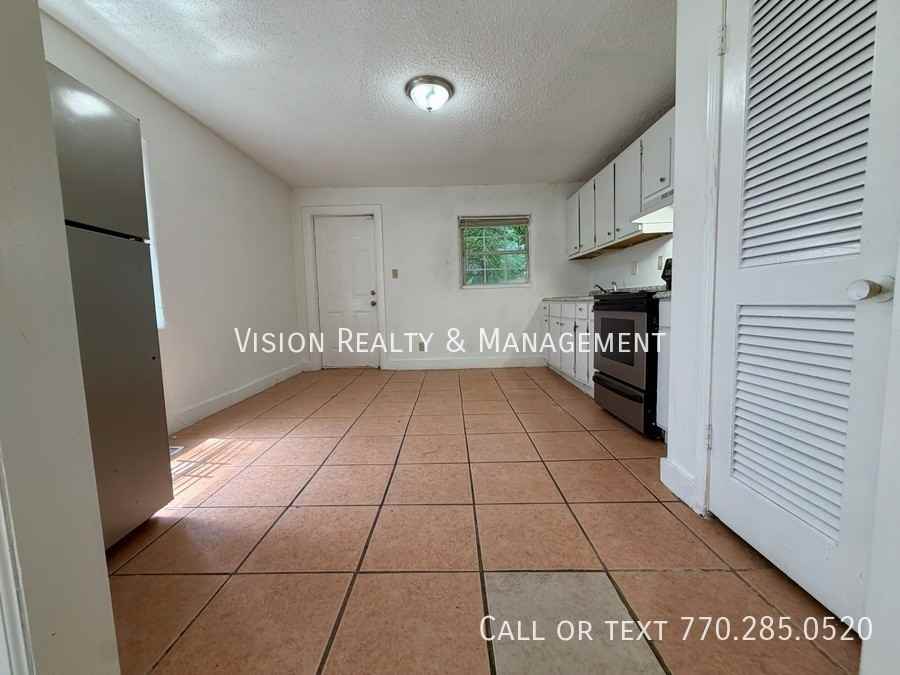 1070 Ollie Cir Nw Unit A - Photo 3 of 22