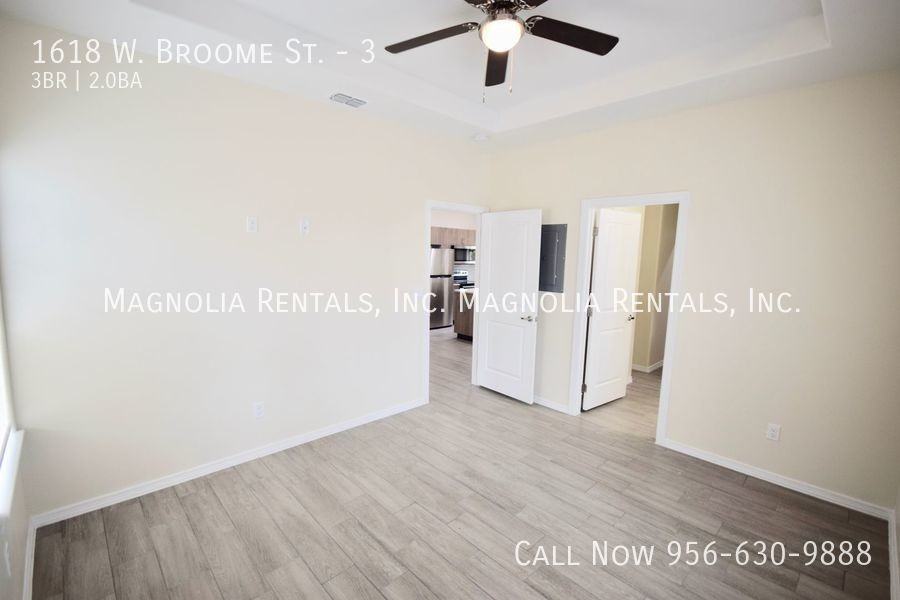 1618 W Broome St #3 - Photo 6 of 11
