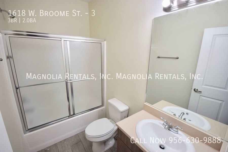 1618 W Broome St #3 - Photo 7 of 11