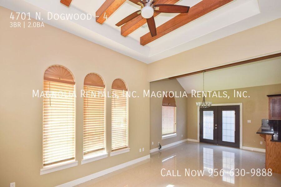 4701 N Dogwood St #4 - Photo 4 of 15