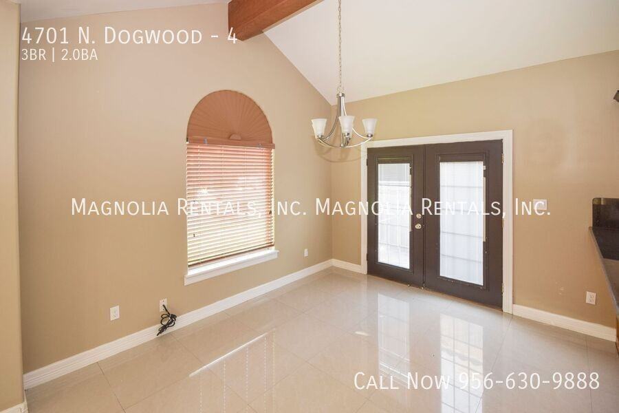 4701 N Dogwood St #4 - Photo 6 of 15