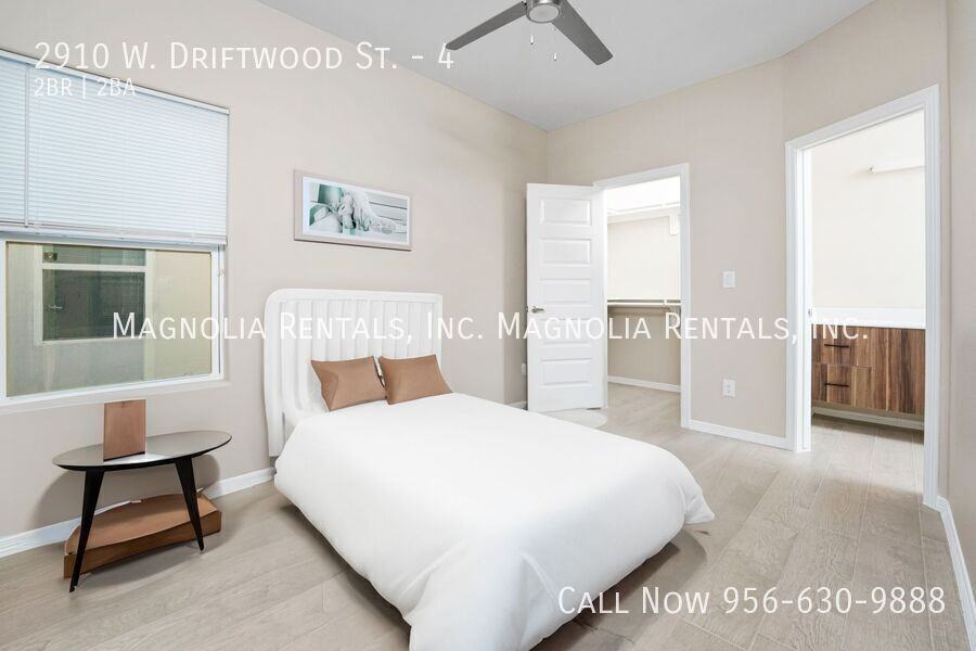 2910 W Driftwood St #4 - Photo 4 of 7