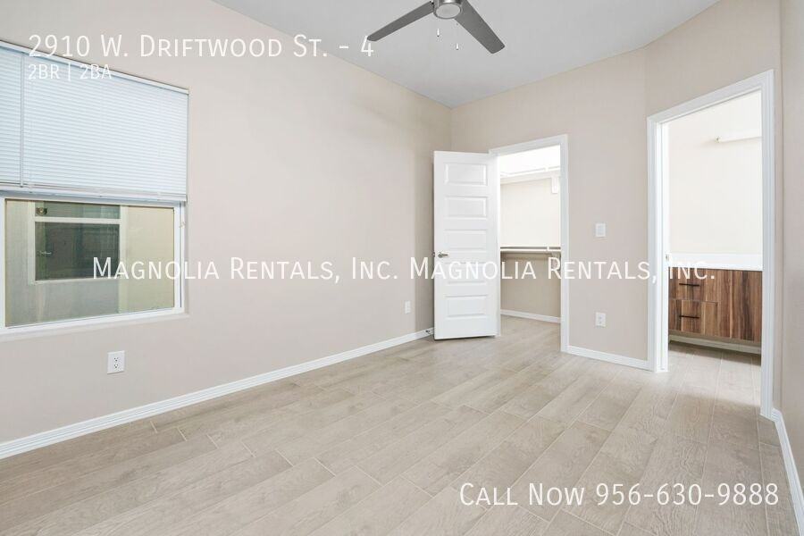 2910 W Driftwood St #4 - Photo 5 of 7