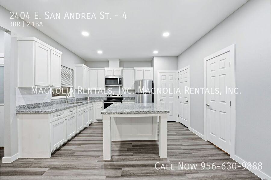 2404 E San Andrea St #4 - Photo 5 of 17
