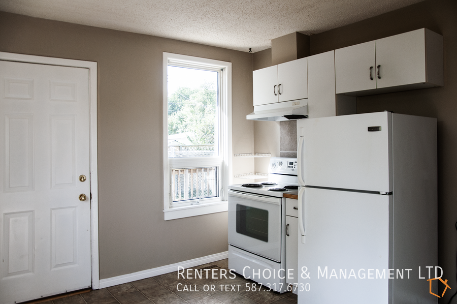 970 10 St S - Photo 2 of 5