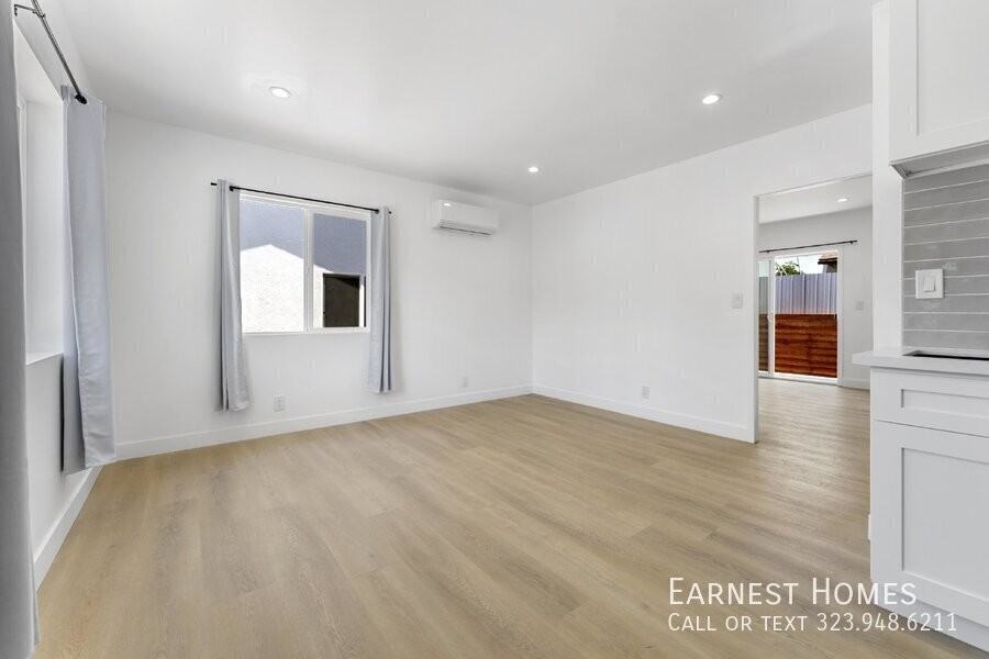19433 Valerio St #2 - Photo 4 of 19