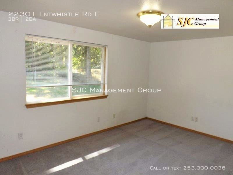 22301 Entwhistle Rd E - Photo 7 of 18