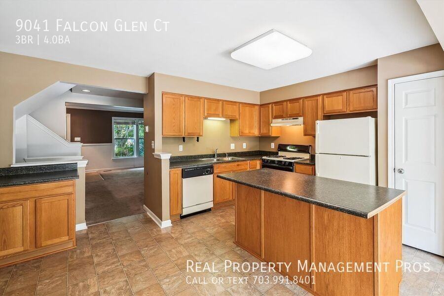 9041 Falcon Glen Ct - Photo 6 of 27