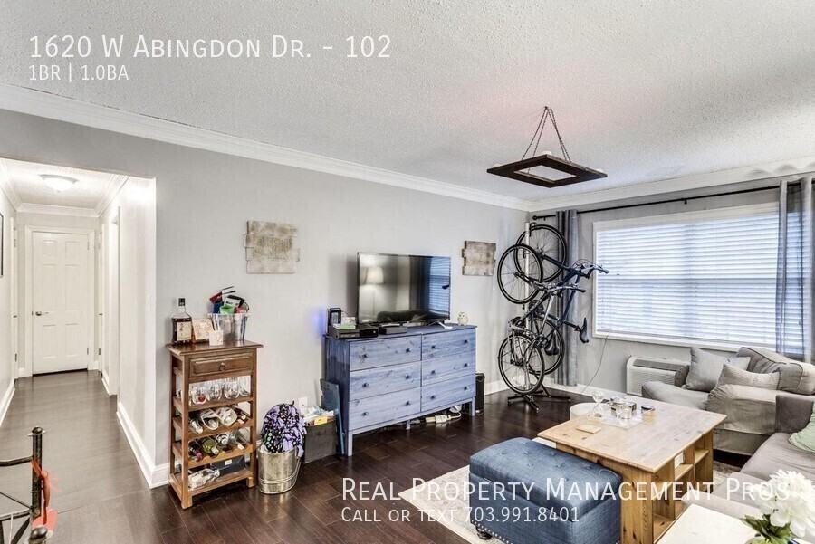 1620 W Abingdon Dr #102 - Photo 4 of 26