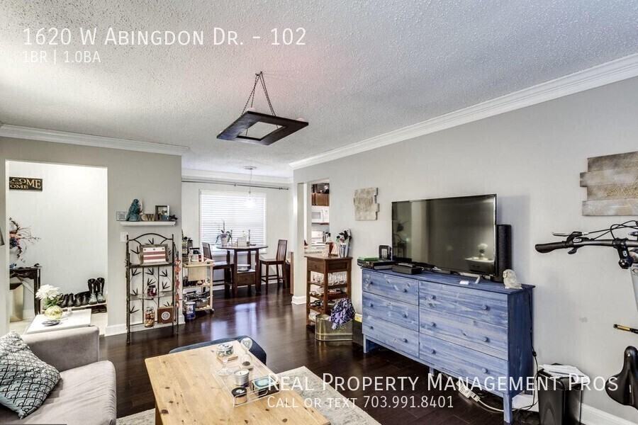 1620 W Abingdon Dr #102 - Photo 5 of 26