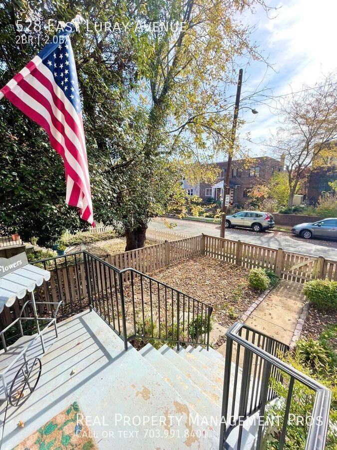 528 E Luray Ave - Photo 3 of 33