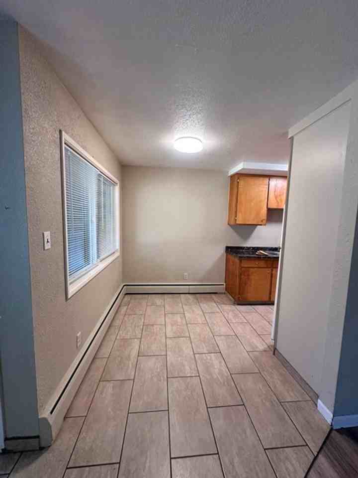 Union Manor Apartments - Photo 3 of 19