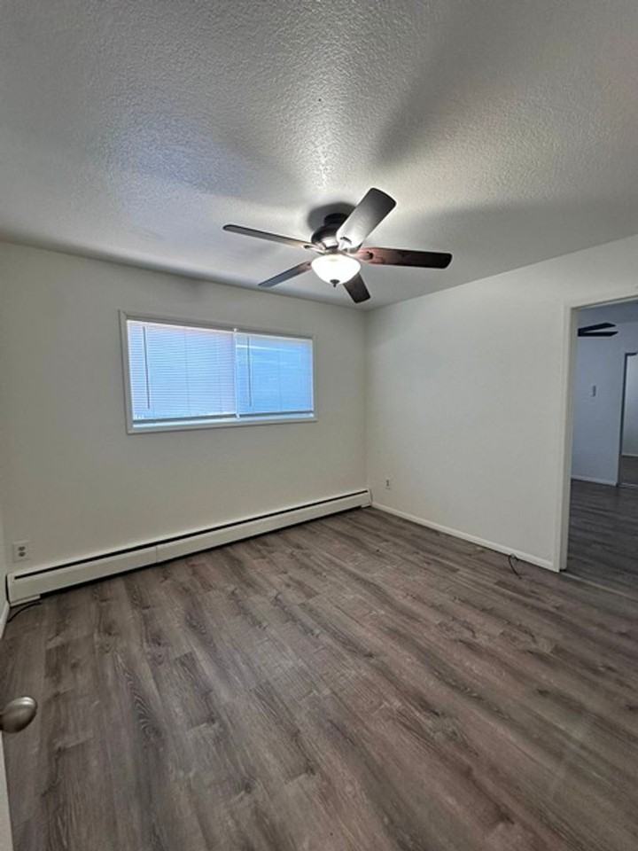 Union Manor Apartments - Photo 6 of 18