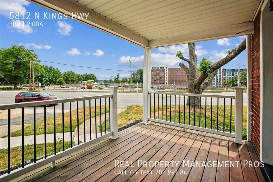 5812 N Kings Hwy - Photo 3 of 44