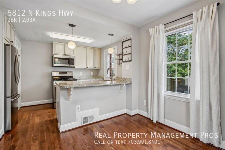 5812 N Kings Hwy - Photo 7 of 44