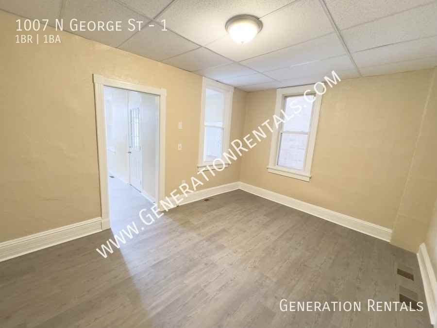 1007 N George St #1 - Photo 6 of 9