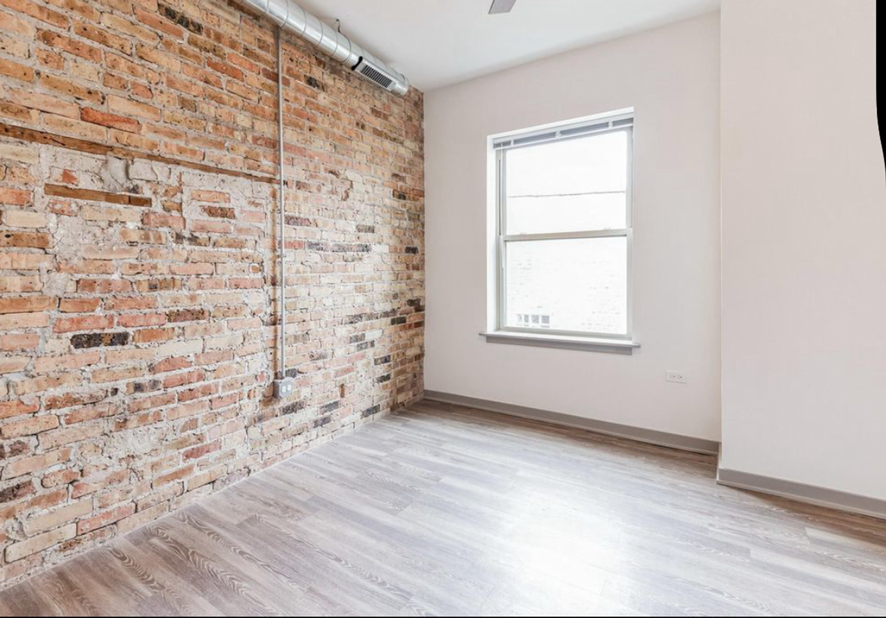 1645 N Wells St #4C - Photo 5 of 8