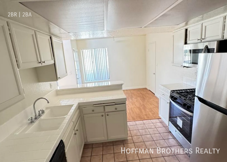 18144 Burbank Blvd #203 - Photo 2 of 7