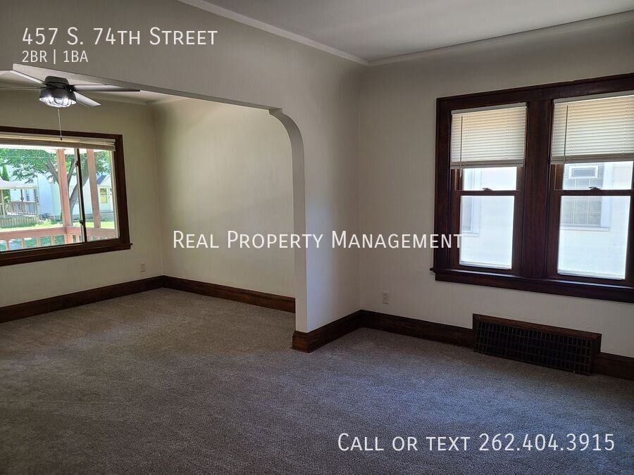 457 S 74th St - Photo 5 of 22