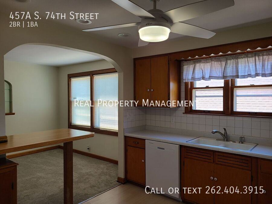 457A S 74th St - Photo 3 of 26