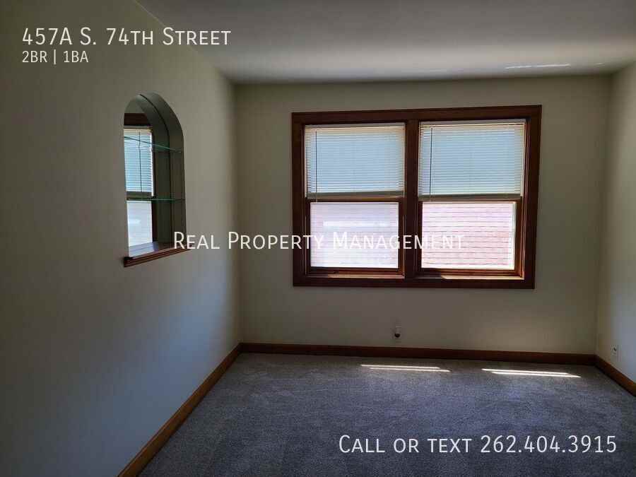 457A S 74th St - Photo 6 of 26