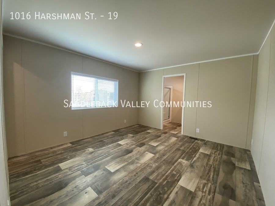 1016 Harshman St #19 - Photo 4 of 12