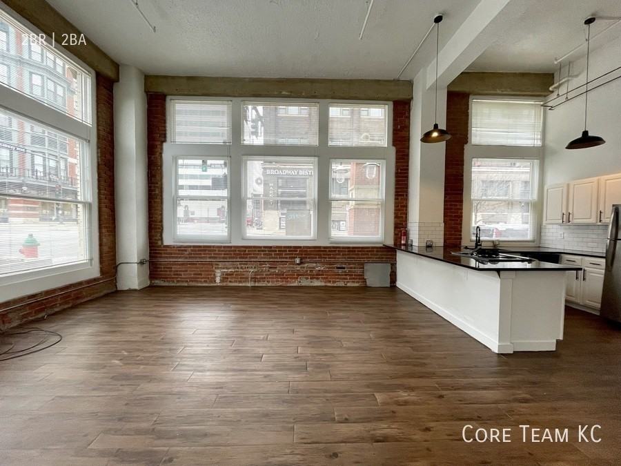 934 Broadway Blvd #106