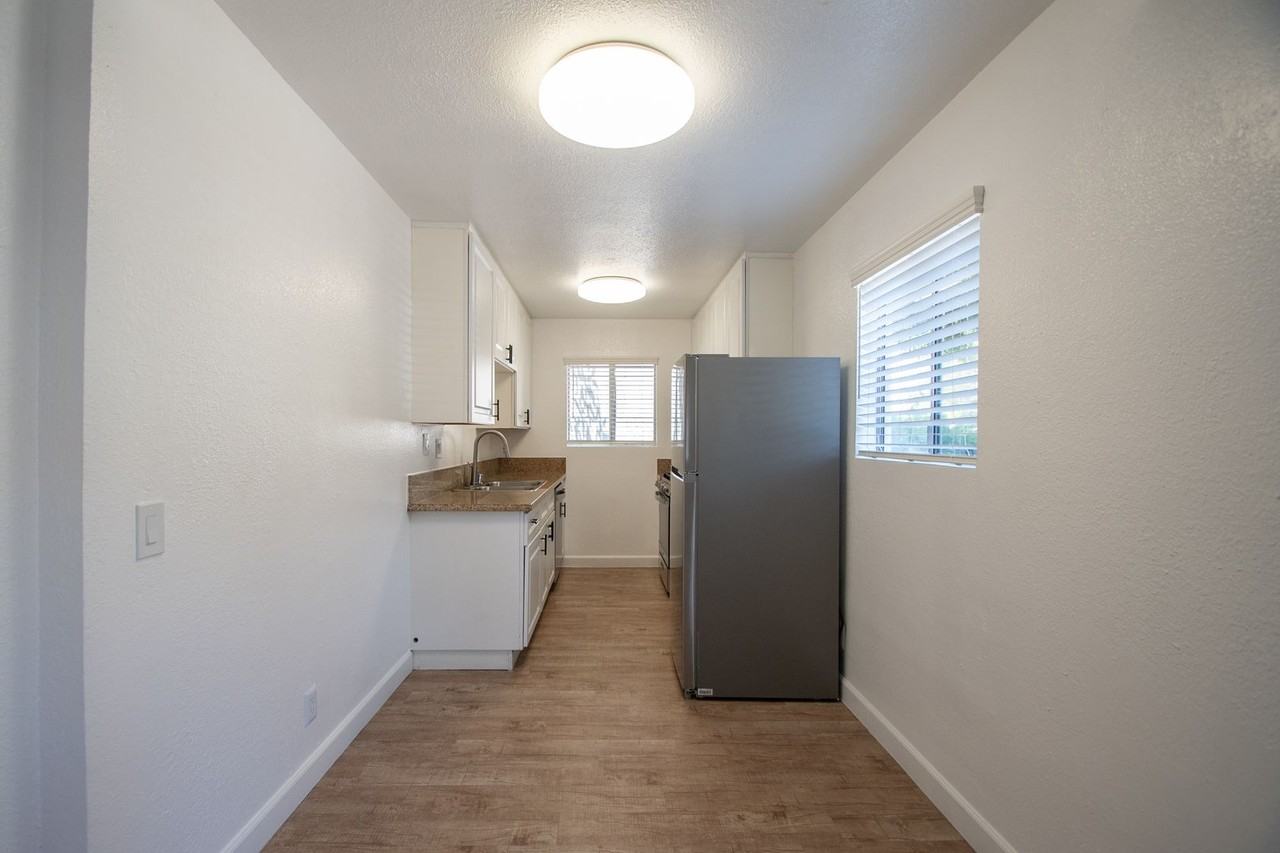 21018 - Photo 5 of 14