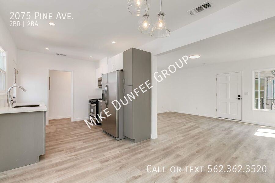 2075 Pine Ave - Photo 7 of 22